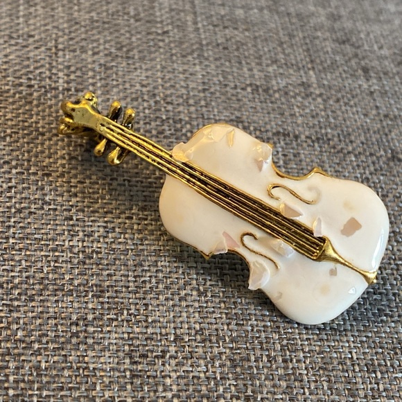 Vintage Enamelled Violin Brooch - Picture 3 of 5